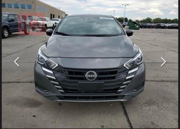 نيسان فيرسا